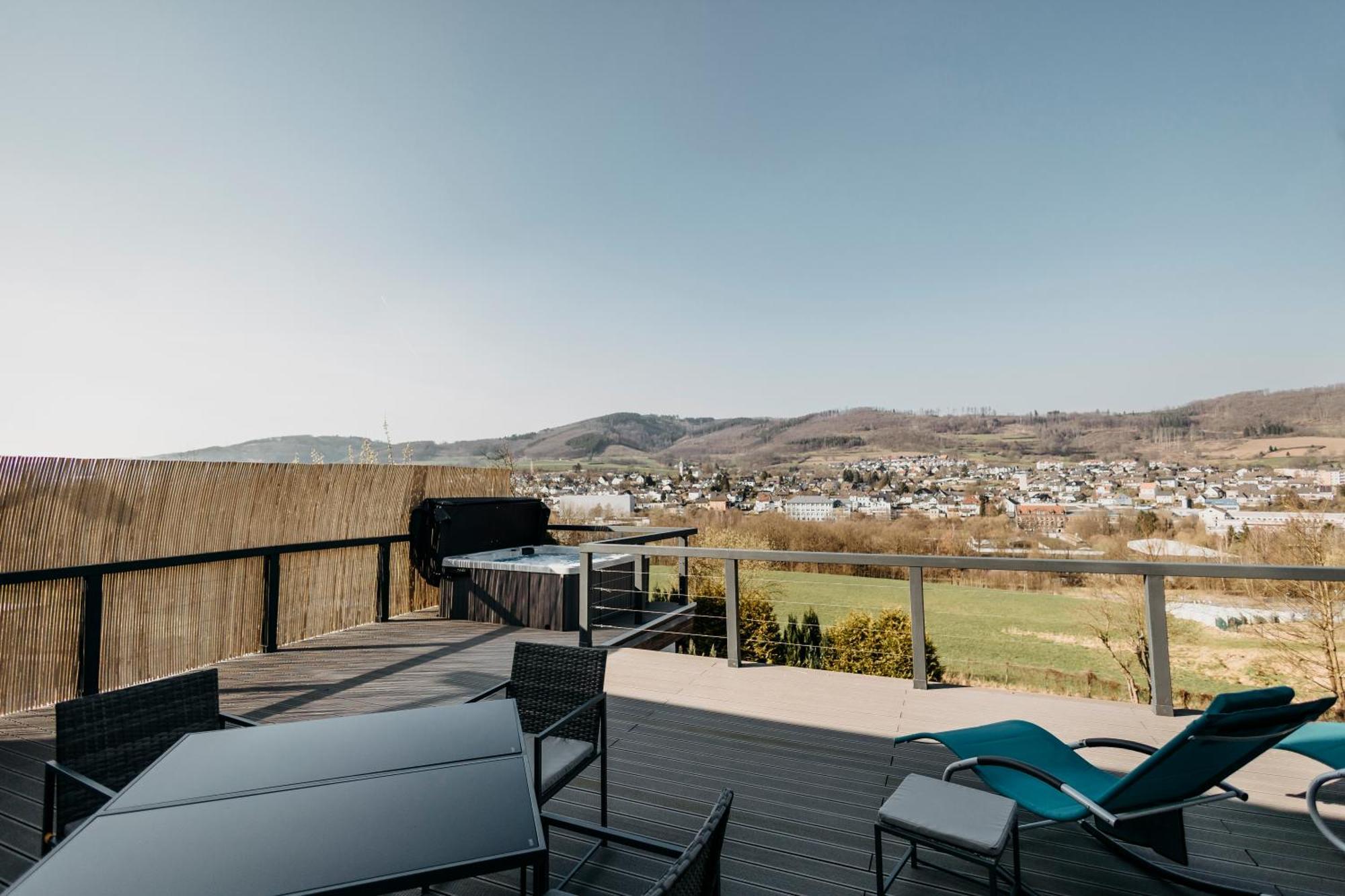 Traumwohnung Mit Sauna, Whirlpool & Wunderschoener Aussicht プレッテンベルク エクステリア 写真